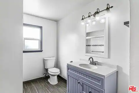 727 Olive Ave, Long Beach, CA 90813 — photo 29