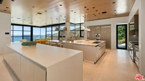 5012 Carbon Beach Ter, Malibu, CA 90265 — photo 8