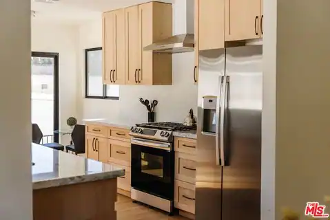 2060 High Tower Dr, Los Angeles, CA 90068 — photo 16