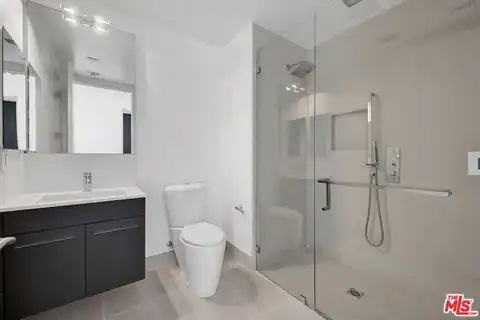 432 N Oakhurst Dr #402, Beverly Hills, CA 90210 — photo 14