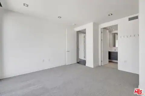 432 N Oakhurst Dr #402, Beverly Hills, CA 90210 — photo 15