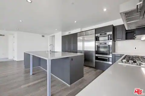 432 N Oakhurst Dr #402, Beverly Hills, CA 90210 — photo 6