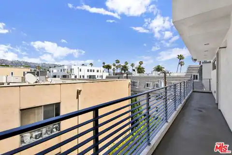 432 N Oakhurst Dr #402, Beverly Hills, CA 90210 — photo 8