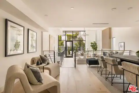 922 West Knoll Dr, West Hollywood, CA 90069 — photo 11