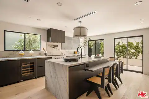 922 West Knoll Dr, West Hollywood, CA 90069 — photo 19