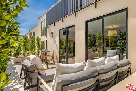 922 West Knoll Dr, West Hollywood, CA 90069 — photo 22
