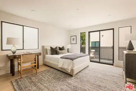 922 West Knoll Dr, West Hollywood, CA 90069 — photo 30