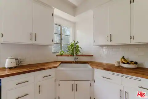 4501 Finley Ave #10, Los Angeles, CA 90027 — photo 14