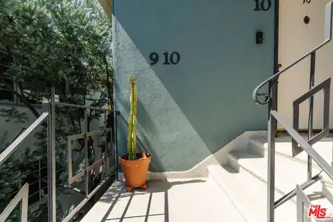 4501 Finley Ave #10, Los Angeles, CA 90027 — photo 43
