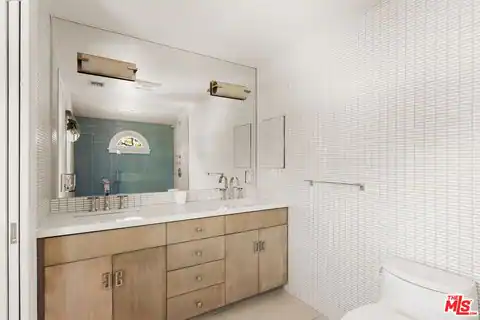 647 Toyopa Dr, Pacific Palisades, CA 90272 — photo 19