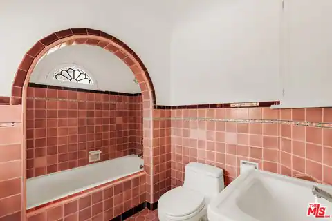647 Toyopa Dr, Pacific Palisades, CA 90272 — photo 21