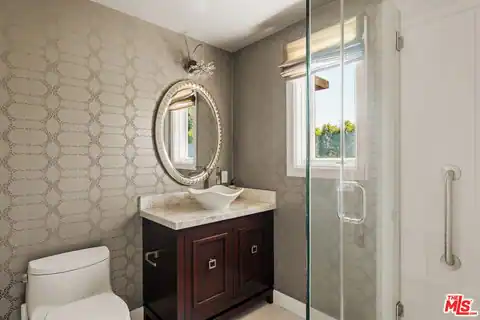 647 Toyopa Dr, Pacific Palisades, CA 90272 — photo 26