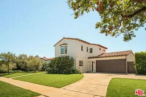 647 Toyopa Dr, Pacific Palisades, CA 90272 — photo 32