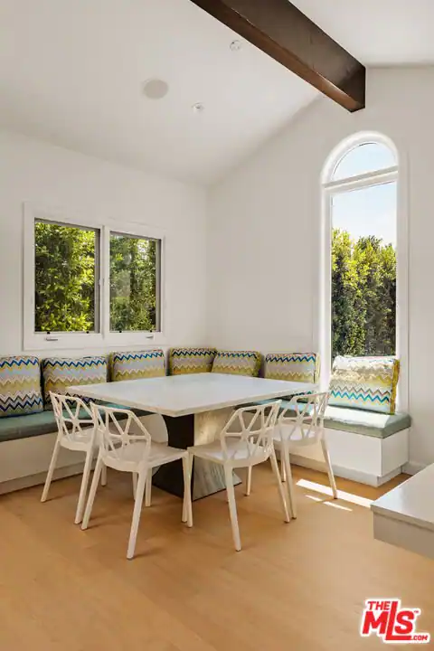 647 Toyopa Dr, Pacific Palisades, CA 90272 — photo 9