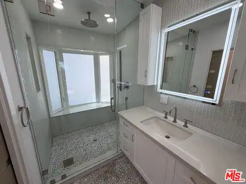 3565 Multiview Dr, Los Angeles, CA 90068 — photo 15