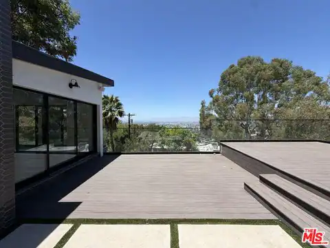 3565 Multiview Dr, Los Angeles, CA 90068 — photo 3