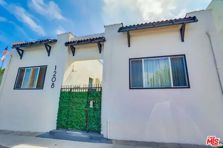 1208 Daisy Ave, Long Beach, CA 90813