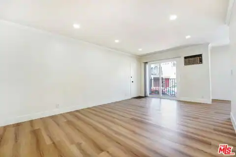 8208 Romaine St #1, West Hollywood, CA 90046 — photo 2