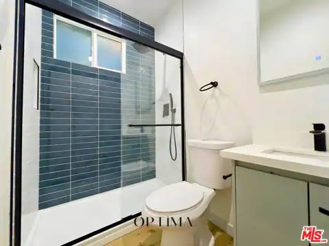 1152 E 1st St, Long Beach, CA 90802 — photo 10