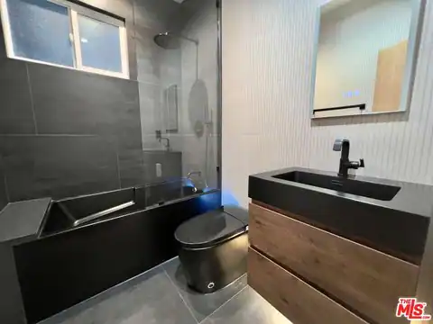 1152 E 1st St, Long Beach, CA 90802 — photo 23