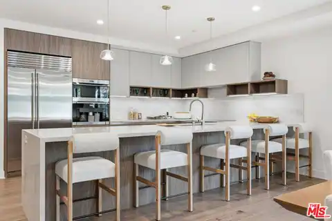 725 N Croft Ave #103, Los Angeles, CA 90069 — photo 12