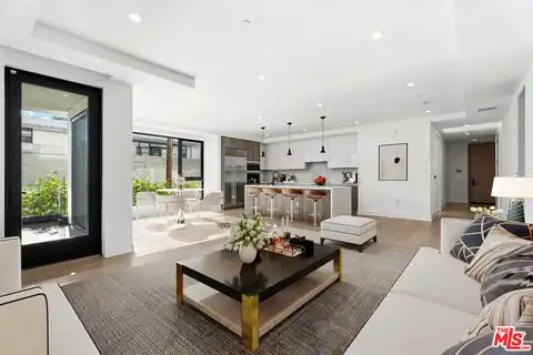 725 N Croft Ave #103, Los Angeles, CA 90069 — photo 16
