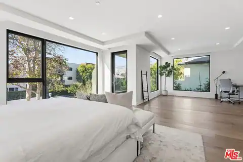 725 N Croft Ave #103, Los Angeles, CA 90069 — photo 19