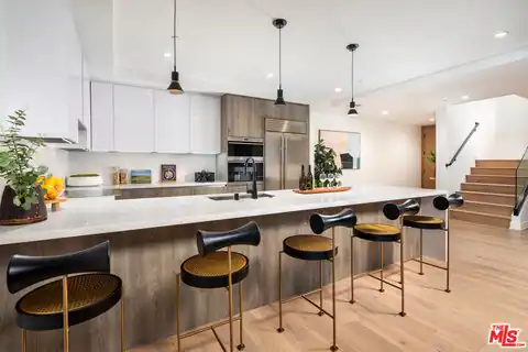 725 N Croft Ave #103, Los Angeles, CA 90069 — photo 29