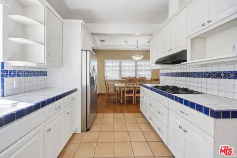 166 N Arnaz Dr, Beverly Hills, CA 90211 — photo 25