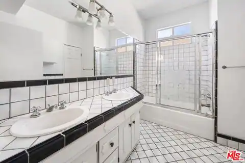 166 N Arnaz Dr, Beverly Hills, CA 90211 — photo 29