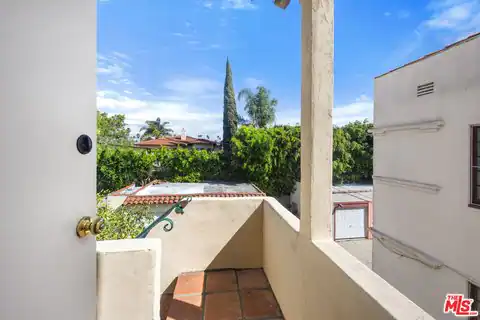 166 N Arnaz Dr, Beverly Hills, CA 90211 — photo 31
