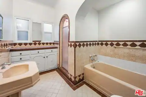 166 N Arnaz Dr, Beverly Hills, CA 90211 — photo 46