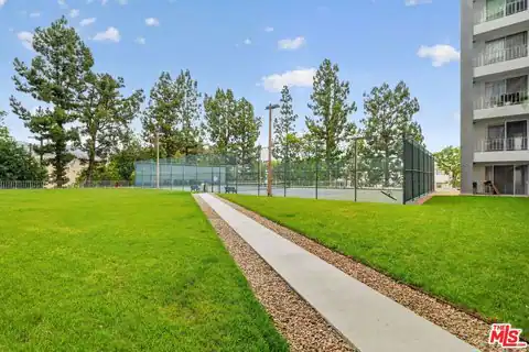 100 S Doheny Dr #402, Los Angeles, CA 90048 — photo 25