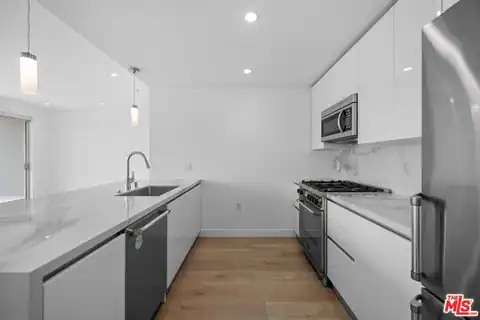 957 Figueroa Ter #307, Los Angeles, CA 90012 — photo 12