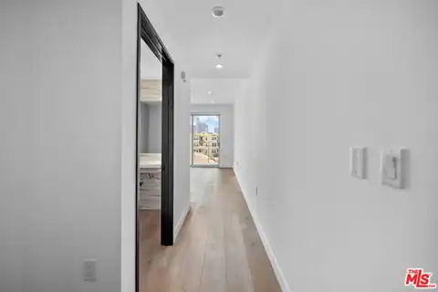 957 Figueroa Ter #307, Los Angeles, CA 90012 — photo 2