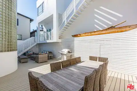 25212 Malibu Rd, Malibu, CA 90265 — photo 16
