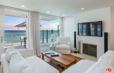 25212 Malibu Rd, Malibu, CA 90265 — photo 19