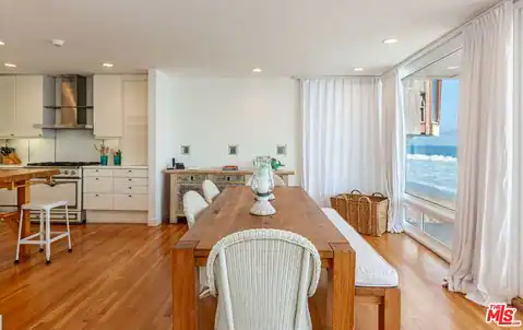 25212 Malibu Rd, Malibu, CA 90265 — photo 22