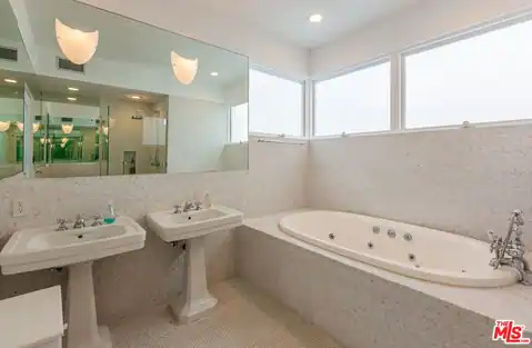 25212 Malibu Rd, Malibu, CA 90265 — photo 28
