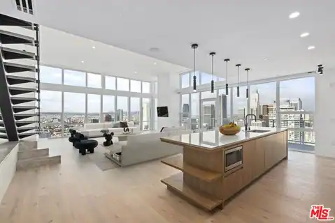 230 W Olympic Blvd #PH 3, Los Angeles, CA 90015 — photo 2
