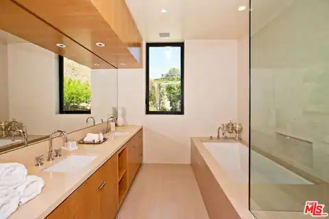 6228 Sycamore Meadows Dr, Malibu, CA 90265 — photo 23