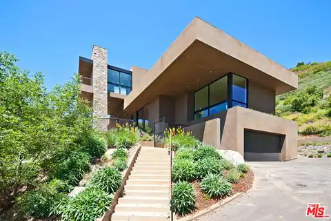 6228 Sycamore Meadows Dr, Malibu, CA 90265 — photo 3