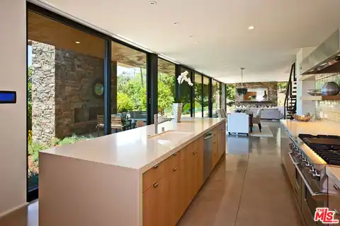 6228 Sycamore Meadows Dr, Malibu, CA 90265 — photo 9