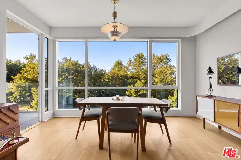 1705 Ocean Ave #311, Santa Monica, CA 90401
