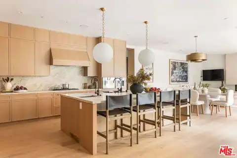 9951 Liebe Dr, Beverly Hills, CA 90210 — photo 13
