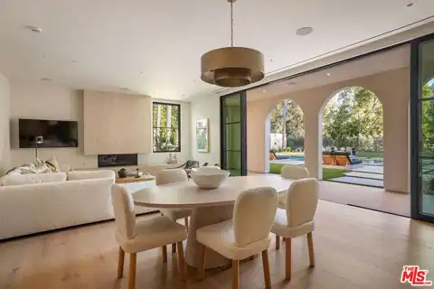 9951 Liebe Dr, Beverly Hills, CA 90210 — photo 15