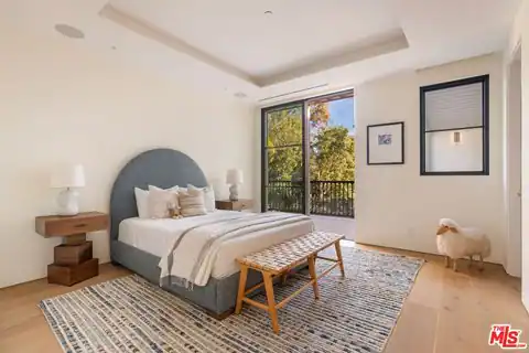 9951 Liebe Dr, Beverly Hills, CA 90210 — photo 26