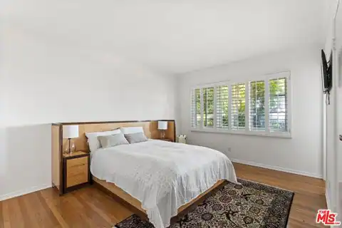 2317 Kimridge Rd, Los Angeles, CA 90210 — photo 13