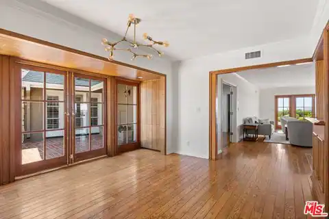 2317 Kimridge Rd, Los Angeles, CA 90210 — photo 19