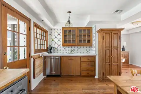2317 Kimridge Rd, Los Angeles, CA 90210 — photo 22